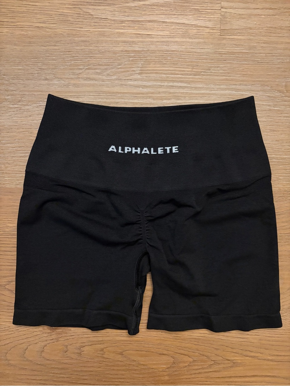 Alphalete Amplify Ultra-High Rise Short NWT black size XS